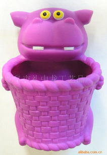 供應(yīng)優(yōu)質(zhì)筆筒文具筒——義烏市禮中龍工藝品廠機(jī)械設(shè)備介紹